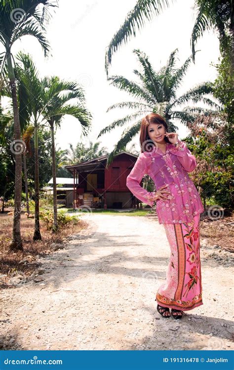 Asian Malay Lady In Traditional Dress Stock Photo Image Of Malaysia