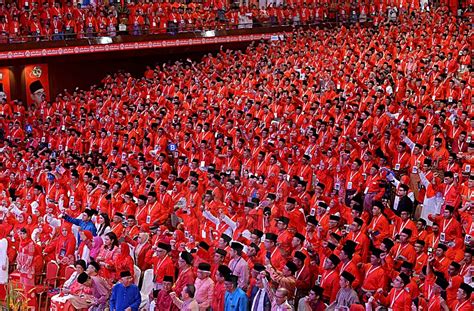 Mesyuarat Cawangan UMNO Bermula 15 Okt Bahagian Serentak 18 Dis PAU