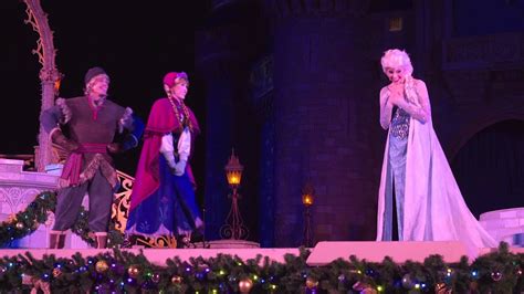 Video A Frozen Holiday Wish Debuts At The Magic Kingdom