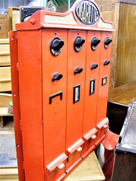 vintage cigarette machine 5