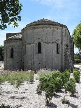 Glise Saint Laurent De Lattes