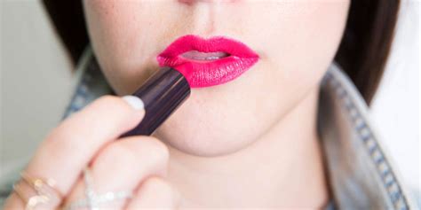 21 Genius Lipstick Hacks Every Woman Needs To Know Lipstick And