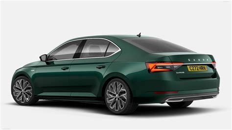 Skoda Superb Royal Green Stunning Hd Photos Videos Specs