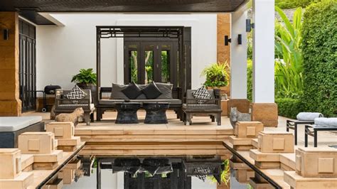 Pool Privacy Ideas: 14 Ways to Create a Secluded Oasis - VEVOR Blog