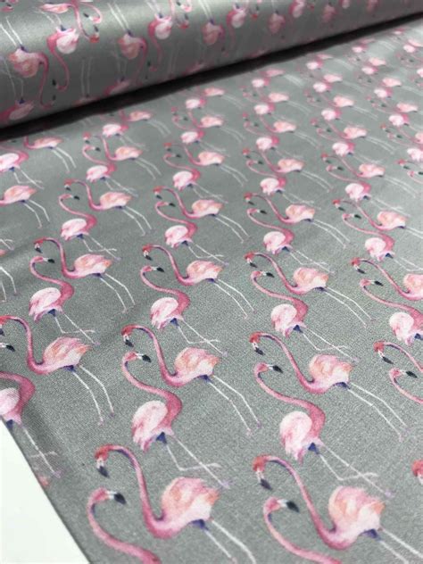 Tissu Satin De Coton Imprim Flamant Rose Fond Gris Papin Tissus