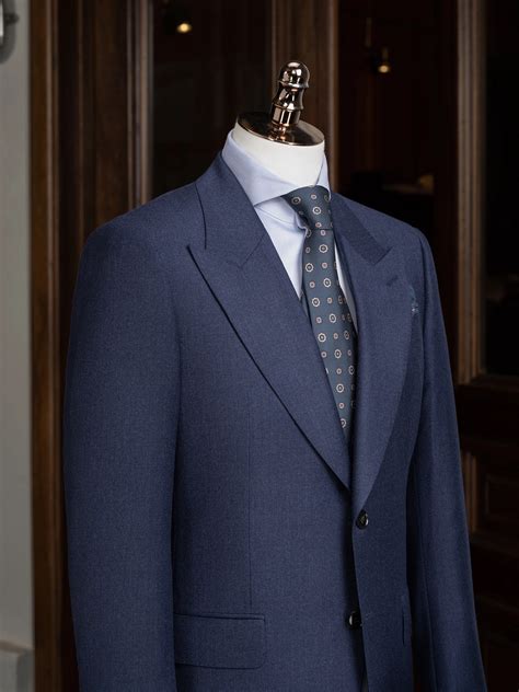 Maximus Custom Clothing | Custom Suits For Men And Women