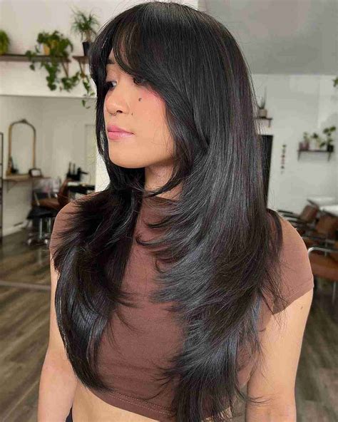 27 Trendy & Easy Long Layered Hair with Bangs for 2022