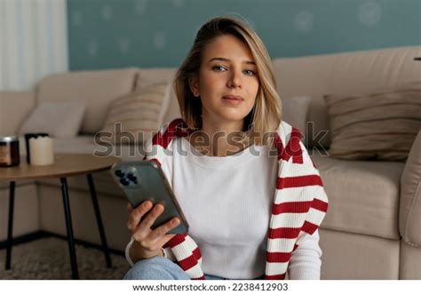 Adorable Blonde Woman Nude Makeup Holding Stock Photo Shutterstock
