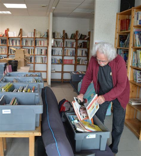 Breurey lès Faverney Inondation de la bibliothèque 5 000 livres