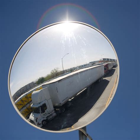 Mexican truck drivers protest new inspection rules - CGTN