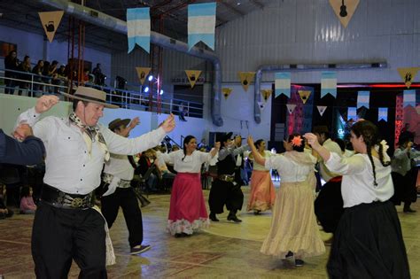 Danzas Folkl Ricas Argentinas El Valle Online