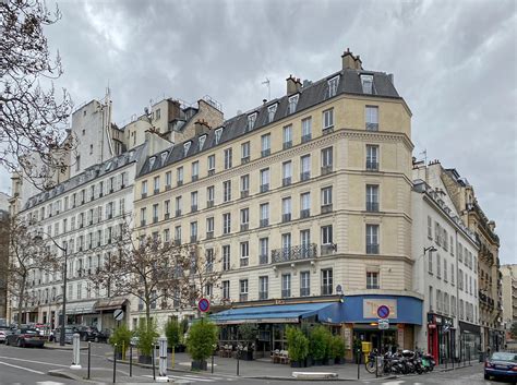 Contacts And Access Hotel With View On The Arc De Triomphe Elsa