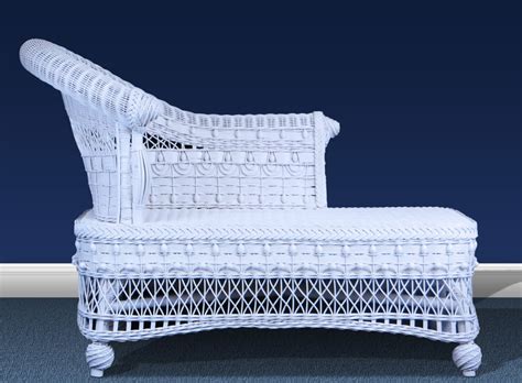 Victorian Wicker Chaise Lounge by Kozy Kingdom