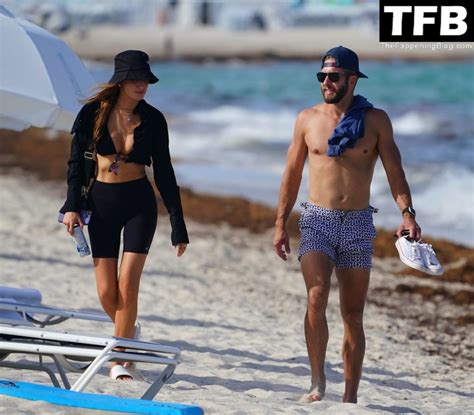 Haley Kalil Rocks A Skimpy Black Bikini On The Beach In Miami Photos PinayFlixx Mega Leaks