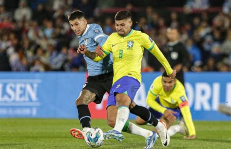 Con goles de Darwin Núñez y Nico de la Cruz Uruguay venció a Brasil en