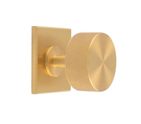 Carlisle Brass Harmonise Knurled Radio Cupboard Knob On Backplate Mm