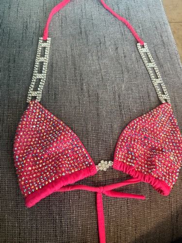 S XS PINK NPC IFBB SWAROVSKI CRYSTAL COMPETITION BIKINI POSING SUIT B D CUP EBay