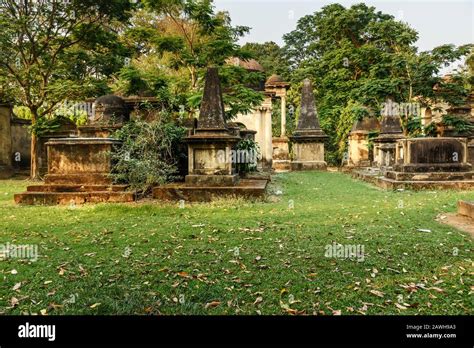 Ancient Gravestones Tombs In South Park Street Cemetery In Kolkata