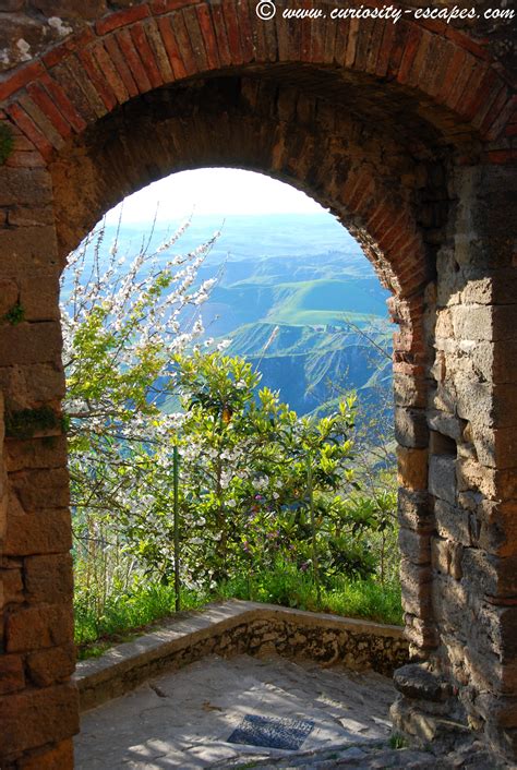 Lovely Volterra | Curiosity Escapes