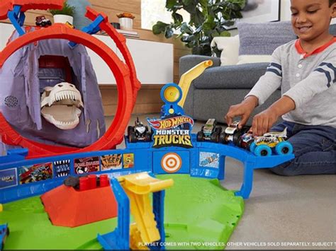 Hot Wheels Monster Trucks T Rex Volcano Arena Pista Meses Sin Intereses