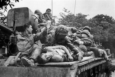 Vietnam The Real War In Pictures Vietnam War Vietnam War Photos