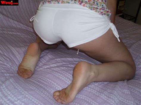 Sexy Brunette Babe Stripping And Showing Her Sexy Figure 23 Photos