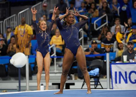 Beyoncé-inspired floor routine vaults UCLA's Nia Dennis to fame - Los ...