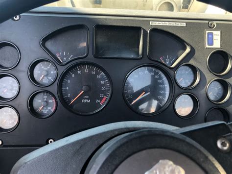 A C Mack Titan Td Speedometer Instrument Cluster For Sale