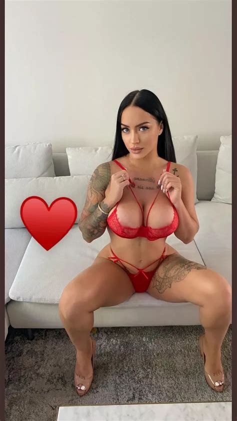 Sexually Desirable Bimbo Nudes Bimbofetish Nude Pics Org