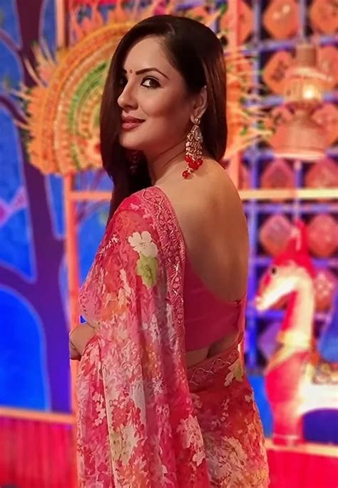 25 Hot Photos Of Puja Banerjee In Sarees And Dresses Showing Her Style SpideyPosts