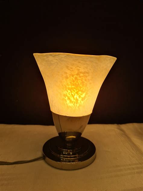 Proantic: Art Deco Lamp