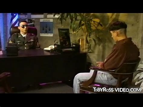 Militares Follando A Pelo En Un Video De Sexo Vintage XVIDEOS