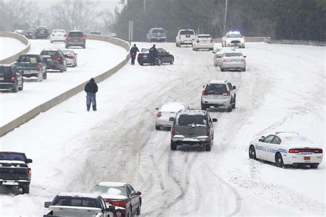 Snow Shuts Down North Carolina Highway - NBC News