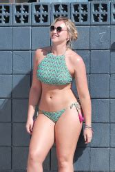 Iskra Lawrence Bikini Photoshoot In Venice Beach 11 2 16 Phun Org Forum