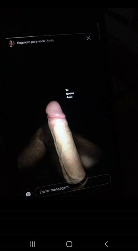 Tiago Iorc Nu Se Masturbando Pelado Em Imagens Xvideos Gay