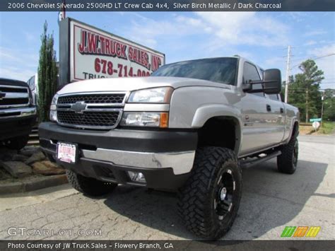 Silver Birch Metallic 2006 Chevrolet Silverado 2500hd Lt Crew Cab 4x4 Dark Charcoal Interior