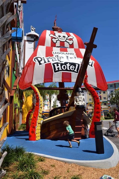 The New LEGOLAND Florida Pirate Hotel (review + Photos) - Mouse Ear ...