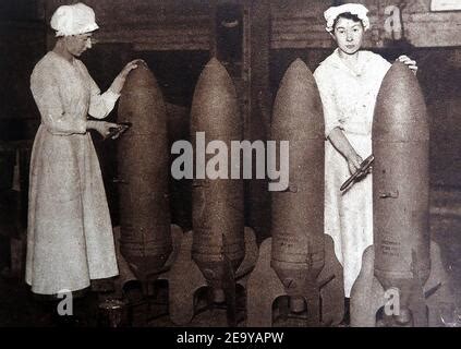 Female Workers In A Munitions Factory Stock Photo Alamy