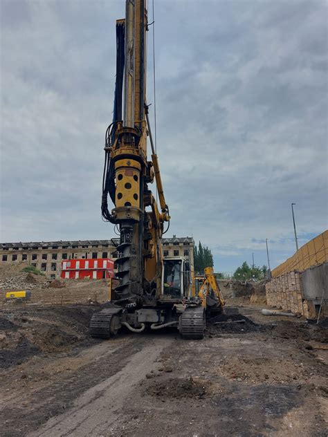 Bauer BG 28H Rotary Piling Rig Jentera Omnia