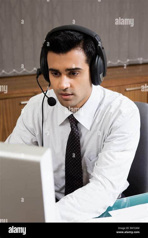 Indian Call Centre Working Hi Res Stock Photography And Images Alamy