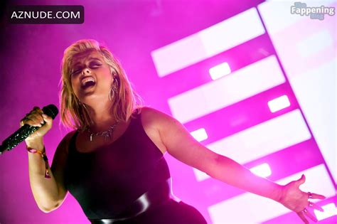 Bebe Rexha Sexy Flaunts Her Hot Curves And Pokies As She Performs At