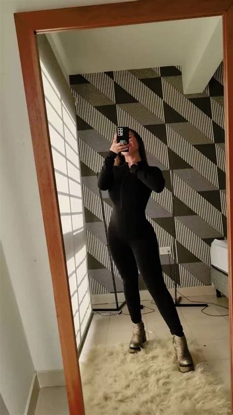 Hiding All Of This Makes Me Feel So Naughty And Horny When Im In Public Scrolller