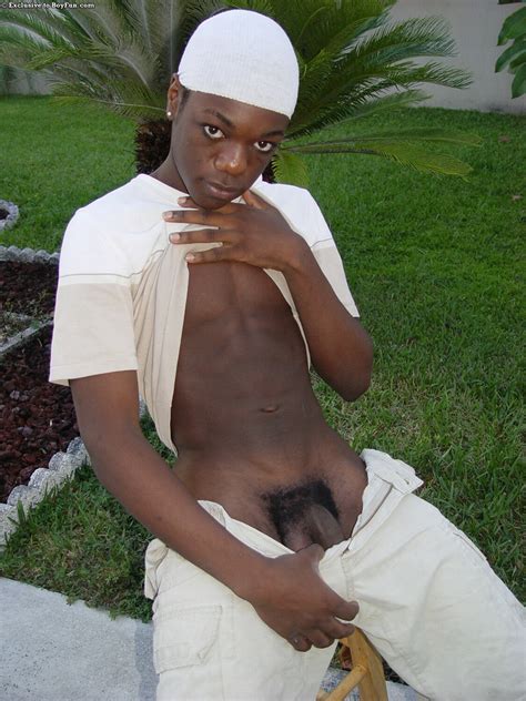 Handsome Black Gay Rodney Unveils His Muscles Big Ass And Hot Dick Outdoors Nakedpics