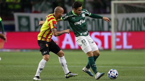 Palmeiras Chega Semifinal E Iguala Recorde Do Santos De Pel Na