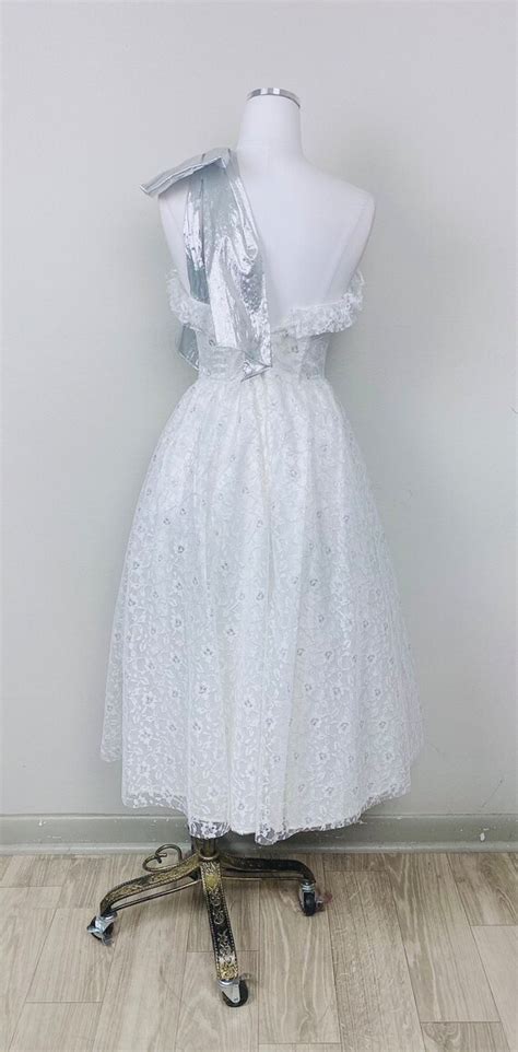 1980s Does 1950s Gunne Sax By Jessica McClintock Lace Gem