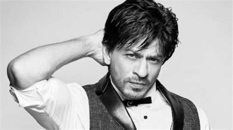 Pemotretan Shah Rukh Khan Pamer Janggut Tipis Penggemar Omg Raja Kami