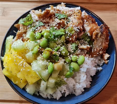 Poke Bowl Met Kip En Mango Recepten Van Domy