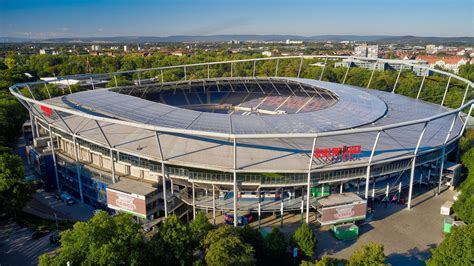 Hannover 96 WM Stadion schon zu marode für das DFB Team