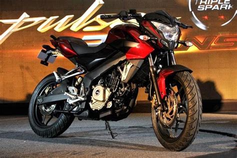 Photos Bajaj Unveils Pulsar 200 Naked Sport Rediff Getahead