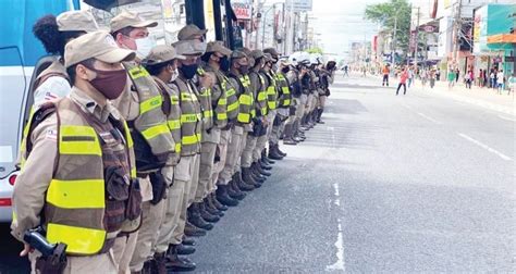 Polícia Militar reforça efetivo da segurança do centro comercial para